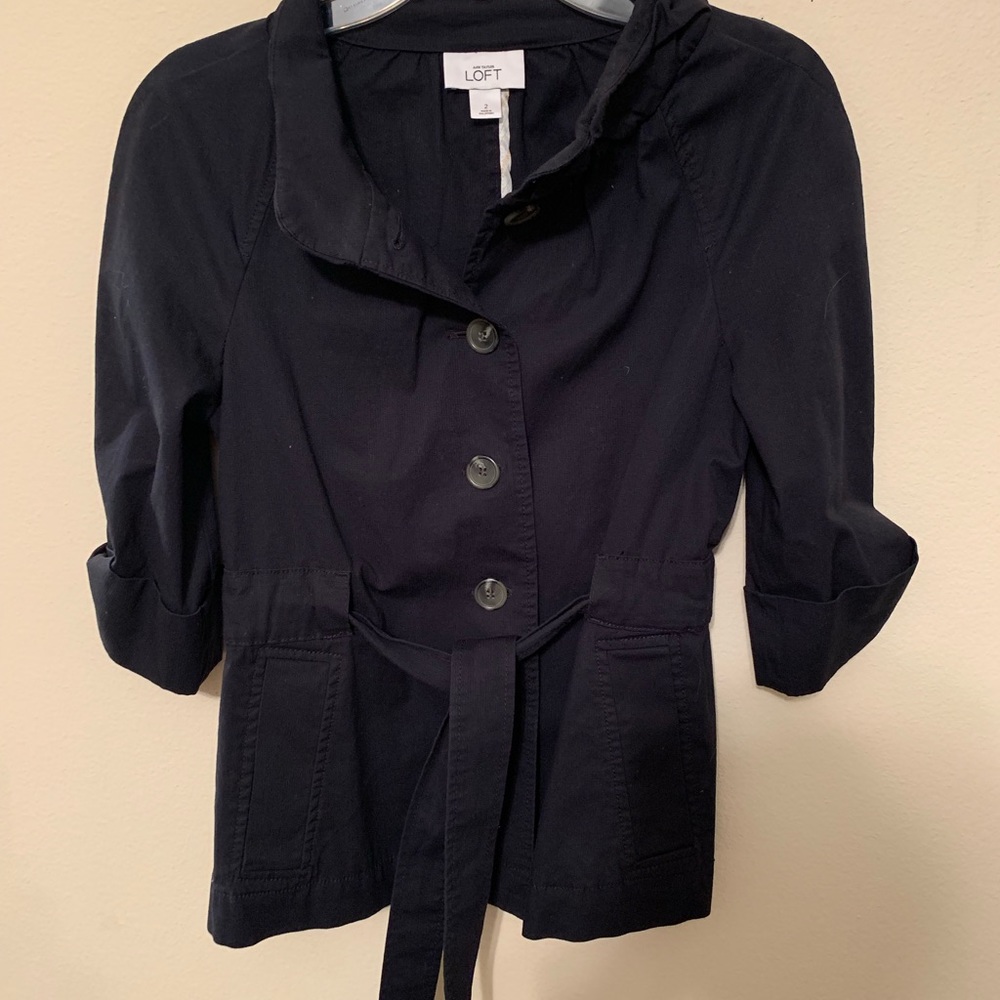 🍍4/$20 NWOT Ann Taylor Loft jacket with belt